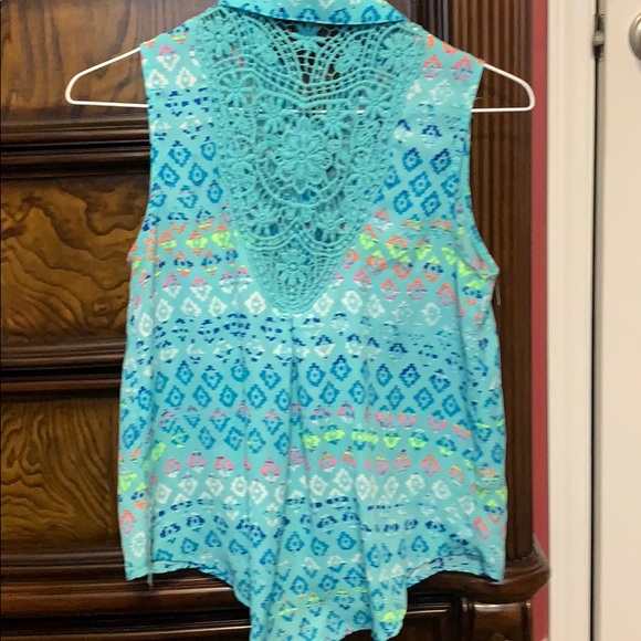 Ladies sleeveless shirt. Turquoise and multi color - Picture 2 of 4